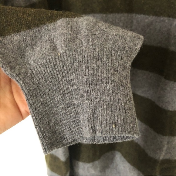 DOCKERS Striped Wool Sweater - Picture 4 of 10